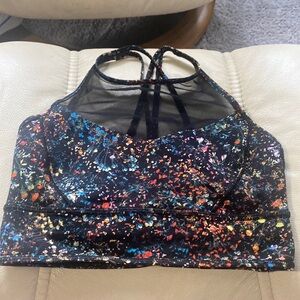 Lululemon 🍋 black wildflower sports bra with mesh